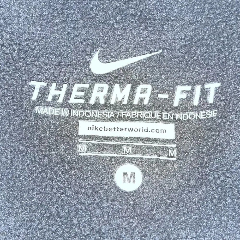 NIKE Kids Youth Therma Fit Hoodie Pullover Gray Black Medium